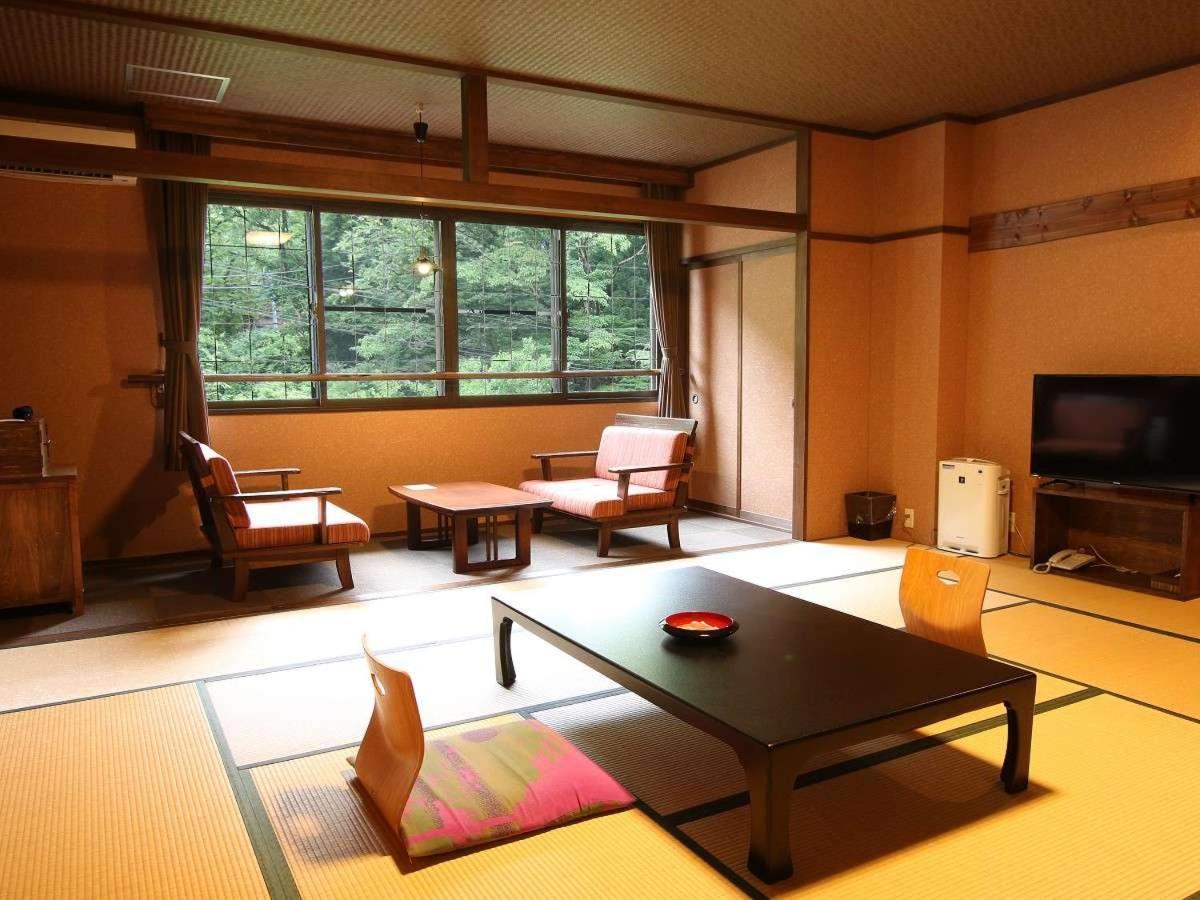 Kutsurogijyuku Shintaki Hotell Aizuwakamatsu Exteriör bild